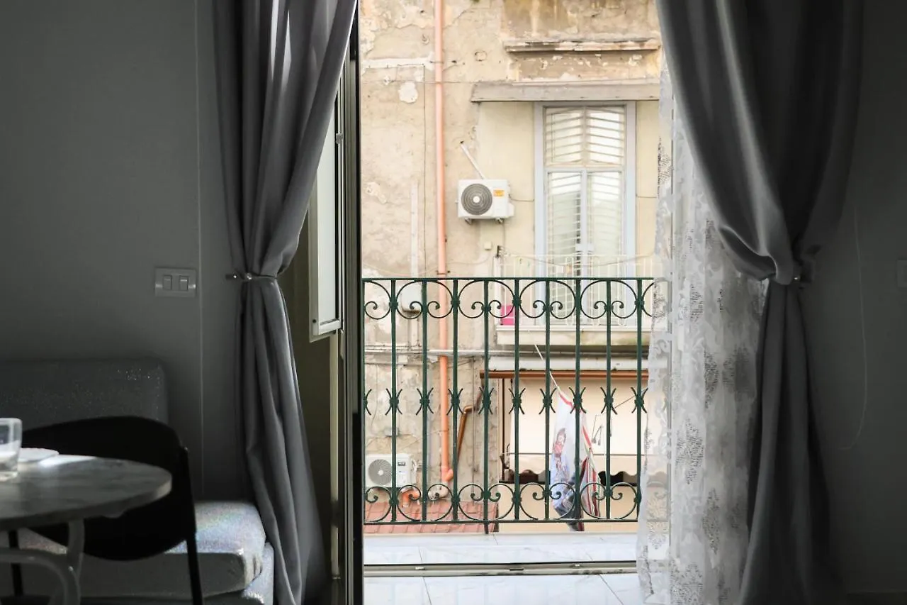 Modern By Sasy In The City Centre Naples